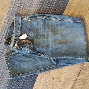 New BR Curvy Straight Jeans Size 27/4